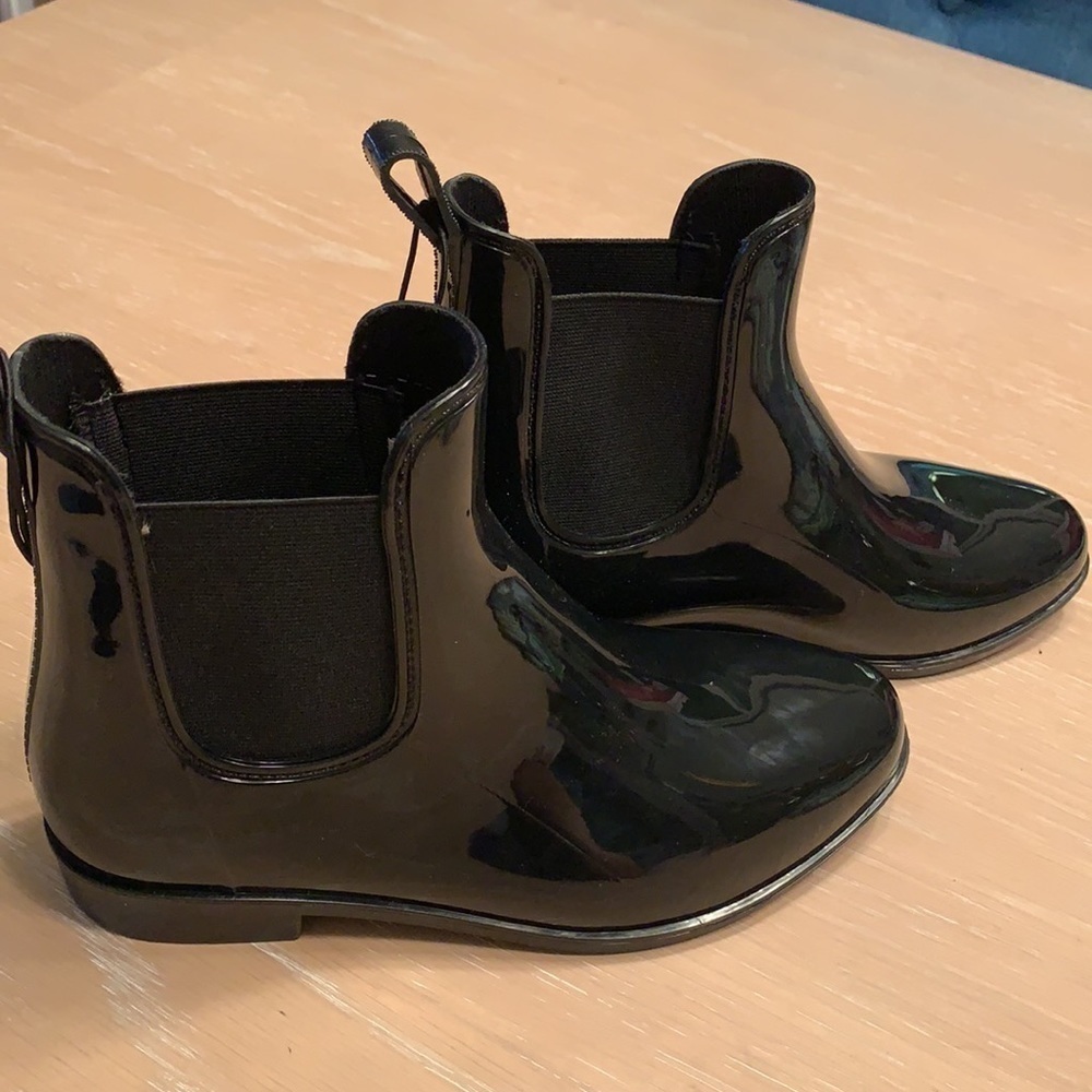 Chelsea Rain boots Black Size 8 look new